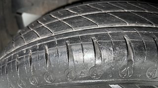 Used 2022 Renault Kwid CLIMBER 1.0 Opt Petrol Manual tyres LEFT FRONT TYRE TREAD VIEW