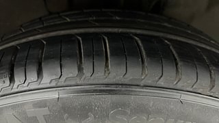 Used 2018 Tata Tigor Revotron XZA Petrol Automatic tyres RIGHT FRONT TYRE TREAD VIEW