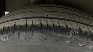 Used 2017 Maruti Suzuki Ignis [2017-2020] Sigma MT Petrol Petrol Manual tyres RIGHT REAR TYRE TREAD VIEW