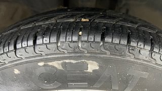 Used 2017 Renault Kwid [2015-2019] RXT Petrol Manual tyres RIGHT FRONT TYRE TREAD VIEW