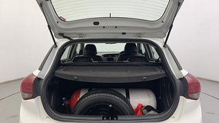 Used 2018 Hyundai Elite i20 [2018-2020] Asta 1.2 CNG (Outside fitted) Petrol+cng Manual interior DICKY INSIDE VIEW