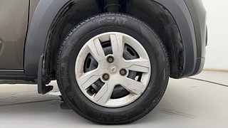 Used 2017 Renault Kwid [2015-2019] RXT Petrol Manual tyres RIGHT FRONT TYRE RIM VIEW