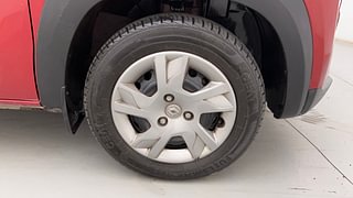 Used 2021 Renault Kwid 1.0L RXT(O) AMT Petrol Automatic tyres RIGHT FRONT TYRE RIM VIEW