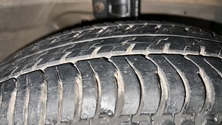 Used 2012 Maruti Suzuki Swift Dzire [2012-2015] LXI Petrol Manual tyres RIGHT FRONT TYRE TREAD VIEW