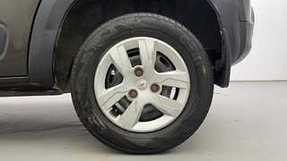 Used 2017 Renault Kwid [2015-2019] RXT Petrol Manual tyres LEFT REAR TYRE RIM VIEW