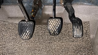 Used 2013 Nissan Sunny [2011-2014] XL Petrol Manual interior PEDALS VIEW