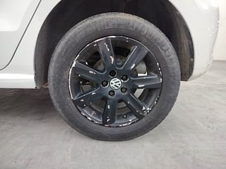 Used 2013 Volkswagen Polo [2010-2014] Comfortline 1.2L (P) Petrol Manual tyres LEFT REAR TYRE RIM VIEW