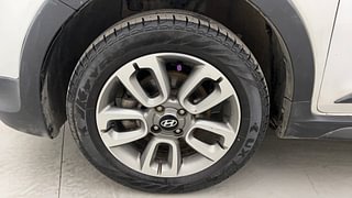 Used 2018 Hyundai i20 Active [2015-2020] 1.2 SX Petrol Manual tyres LEFT FRONT TYRE RIM VIEW