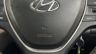 Used 2018 Hyundai Elite i20 [2018-2020] Asta 1.2 CNG (Outside fitted) Petrol+cng Manual top_features Airbags