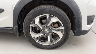 Used 2016 Honda BR-V [2016-2020] V CVT Petrol Petrol Automatic tyres RIGHT FRONT TYRE RIM VIEW