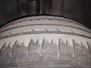 Used 2013 Volkswagen Polo [2010-2014] Comfortline 1.2L (P) Petrol Manual tyres RIGHT REAR TYRE TREAD VIEW