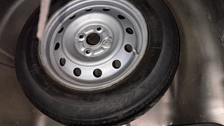 Used 2012 Maruti Suzuki Swift Dzire [2012-2015] LXI Petrol Manual tyres SPARE TYRE VIEW