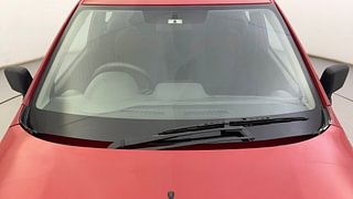 Used 2015 Renault Kwid [2015-2019] RXT Petrol Manual exterior FRONT WINDSHIELD VIEW