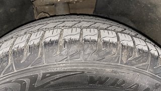 Used 2018 Mahindra XUV500 [2017-2021] W9 AT Diesel Automatic tyres RIGHT FRONT TYRE TREAD VIEW