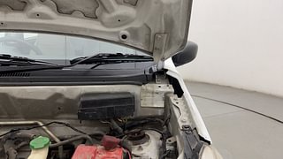Used 2017 Maruti Suzuki Alto K10 [2014-2019] VXi Petrol Manual engine ENGINE LEFT SIDE HINGE & APRON VIEW