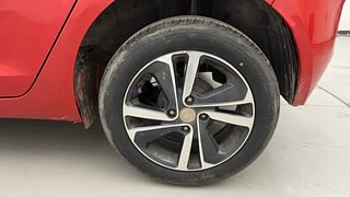 Used 2020 Tata Altroz XZ 1.2 Petrol Manual tyres LEFT REAR TYRE RIM VIEW