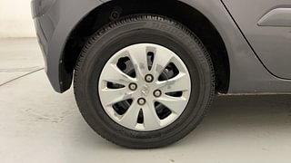 Used 2012 Hyundai i10 [2010-2016] Sportz 1.2 Petrol Petrol Manual tyres RIGHT REAR TYRE RIM VIEW