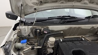 Used 2017 Maruti Suzuki Alto K10 [2014-2019] VXi Petrol Manual engine ENGINE RIGHT SIDE HINGE & APRON VIEW