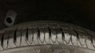 Used 2012 Hyundai i10 [2010-2016] Sportz 1.2 Petrol Petrol Manual tyres RIGHT REAR TYRE TREAD VIEW