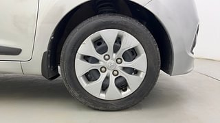 Used 2015 Hyundai Xcent [2014-2017] SX (O) Petrol Petrol Manual tyres RIGHT FRONT TYRE RIM VIEW