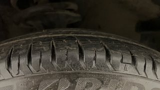 Used 2012 Hyundai i10 [2010-2016] Sportz 1.2 Petrol Petrol Manual tyres RIGHT FRONT TYRE TREAD VIEW