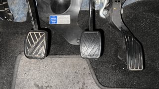 Used 2016 Maruti Suzuki Swift [2011-2017] ZXi Petrol Manual interior PEDALS VIEW