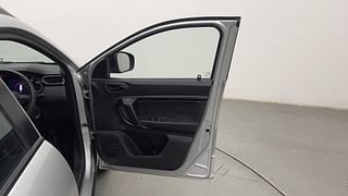 Used 2022 Renault Kiger RXZ 1.0 Turbo MT Petrol Manual interior RIGHT FRONT DOOR OPEN VIEW