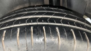 Used 2017 maruti-suzuki Ciaz Alpha Petrol AT Petrol Automatic tyres LEFT REAR TYRE TREAD VIEW
