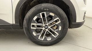 Used 2022 Hyundai Venue SX (O) 1.0 Turbo DCT Petrol Automatic tyres RIGHT FRONT TYRE RIM VIEW