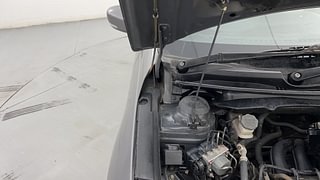 Used 2017 maruti-suzuki Ciaz Alpha Petrol AT Petrol Automatic engine ENGINE RIGHT SIDE HINGE & APRON VIEW