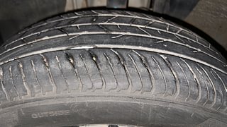 Used 2022 Renault Kiger RXZ 1.0 Turbo MT Petrol Manual tyres LEFT FRONT TYRE TREAD VIEW