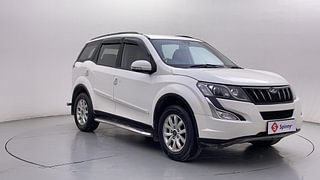 Used 2016 Mahindra XUV500 [2015-2018] W8 Diesel Manual exterior RIGHT FRONT CORNER VIEW