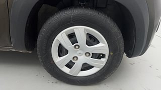 Used 2019 Renault Kwid [2015-2019] RXL Petrol Manual tyres RIGHT FRONT TYRE RIM VIEW