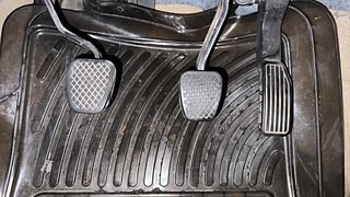 Used 2014 Honda City [2014-2017] V Petrol Manual interior PEDALS VIEW