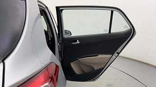 Used 2019 Hyundai Grand i10 [2017-2020] Sportz 1.2 Kappa VTVT CNG (Outside Fitted) Petrol+cng Manual interior RIGHT REAR DOOR OPEN VIEW