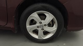 Used 2014 Honda City [2014-2017] V Petrol Manual tyres RIGHT FRONT TYRE RIM VIEW