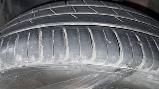 Used 2014 Honda City [2014-2017] V Petrol Manual tyres LEFT FRONT TYRE TREAD VIEW