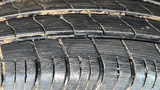 Used 2021 maruti-suzuki S-Presso VXI Plus Petrol Manual tyres LEFT REAR TYRE TREAD VIEW