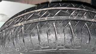 Used 2019 Renault Kwid [2015-2019] RXL Petrol Manual tyres RIGHT REAR TYRE TREAD VIEW