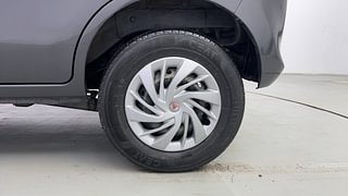 Used 2021 Maruti Suzuki Alto 800 [2019-2022] LXI Petrol Manual tyres LEFT REAR TYRE RIM VIEW