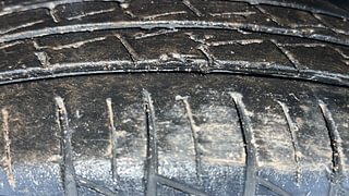 Used 2021 Maruti Suzuki Alto 800 [2019-2022] LXI Petrol Manual tyres LEFT FRONT TYRE TREAD VIEW