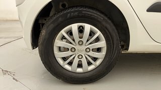 Used 2014 hyundai i10 Sportz 1.1 Petrol Petrol Manual tyres RIGHT REAR TYRE RIM VIEW