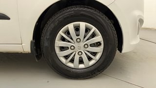 Used 2014 hyundai i10 Sportz 1.1 Petrol Petrol Manual tyres RIGHT FRONT TYRE RIM VIEW