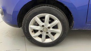 Used 2017 Tata Zest [2014-2019] XT Petrol Petrol Manual tyres LEFT FRONT TYRE RIM VIEW