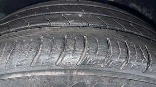 Used 2020 Tata Altroz XZ 1.2 Petrol Manual tyres LEFT FRONT TYRE TREAD VIEW