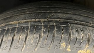 Used 2021 Hyundai Venue [2019-2022] SX 1.0  Turbo iMT Petrol Manual tyres LEFT FRONT TYRE TREAD VIEW