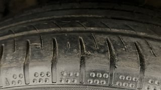 Used 2017 Tata Zest [2014-2019] XT Petrol Petrol Manual tyres RIGHT FRONT TYRE TREAD VIEW