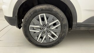 Used 2021 Hyundai Venue [2019-2022] SX 1.0  Turbo iMT Petrol Manual tyres RIGHT REAR TYRE RIM VIEW