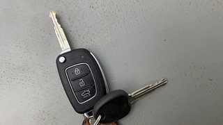 Used 2022 Hyundai Grand i10 Nios Sportz 1.2 Kappa VTVT CNG Petrol+cng Manual extra CAR KEY VIEW
