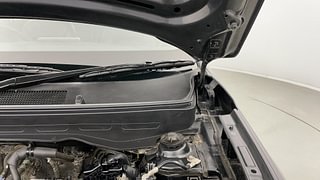 Used 2023 Hyundai Venue SX 1.2 Petrol Petrol Manual engine ENGINE LEFT SIDE HINGE & APRON VIEW